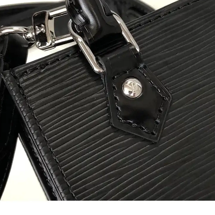Fashion Reps 208B570091 Bags LV 0505